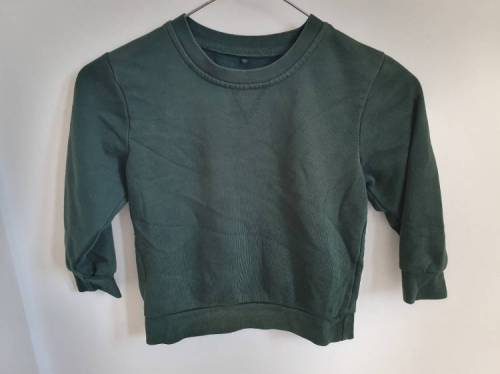 Plain jumper aged 4-5