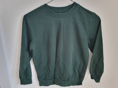 Plain jumper aged 7-8